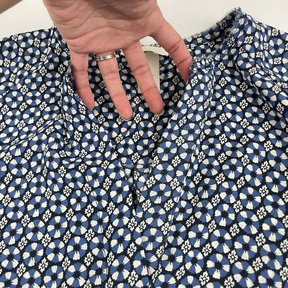 H&M Blue Chiffon Floral Tank Top Sleeveless Blouse V-Neck Geometric Size 6 - Picture 7 of 9